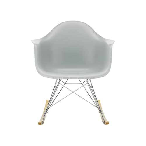 Rocking chair RE RAR - Eames Plastic Armchair / (1950) - Recyclé - Vitra - Gris clair / Pied chromé / Bois clair - Acier chromé, Érable massif, Plastique recyclé post-consommation