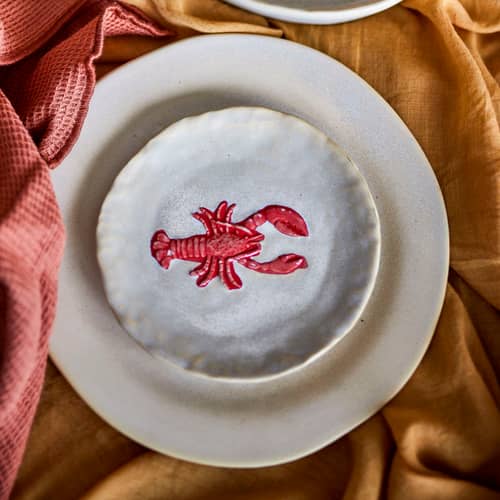 Hadden Petit fours plates ceramic red / Set of 4 - Ø 13 cm - Bloomingville - Red lobster - Enamelled sandstone