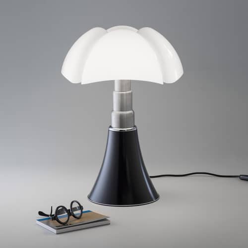 Lampe de table Pipistrello Medium LED / H 50 à 62 cm - Gae Aulenti, 1965 - Martinelli Luce - Marron foncé - Acier galvanisé, Aluminium laqué, Méthacrylate opalin
