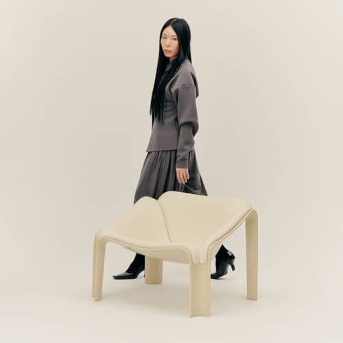 Fauteuil rembourré F300 cuir blanc / Pierre Paulin, réédition 1965 - Gubi - Cuir crème / Vert pastel - Cuir, HiREK, Mousse