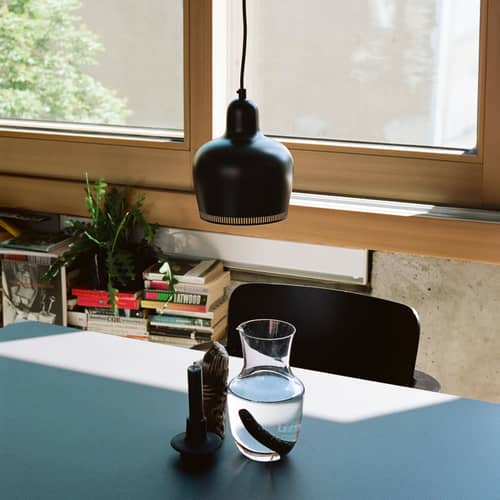 Golden Bell A330S Pendant metal black / Alvar Aalto, 1937 - ARTEK - Black - Spun steel