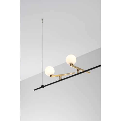 Yanzi SC1 Pendant metal glass black / LED - L 156 x H 61 cm - Artemide - H 61 cm (max) / Black & white - Blown glass, Brass, Lacquered steel