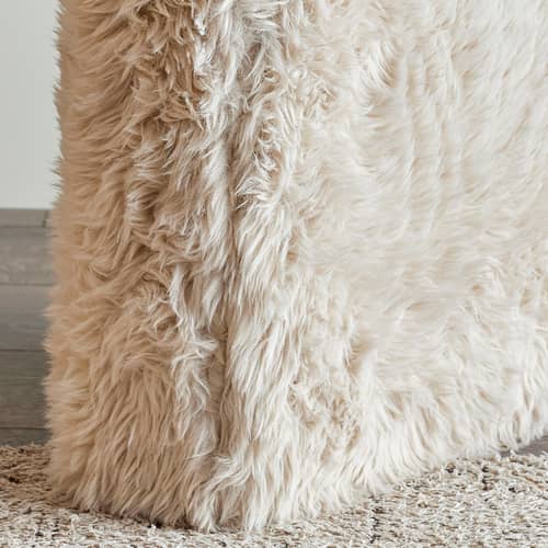 Pouf Bobbie / L 70 cm - Fourrure - Bloomingville - Beige (fausse fourrure) - Bois, Fausse fourrure, Mousse PU