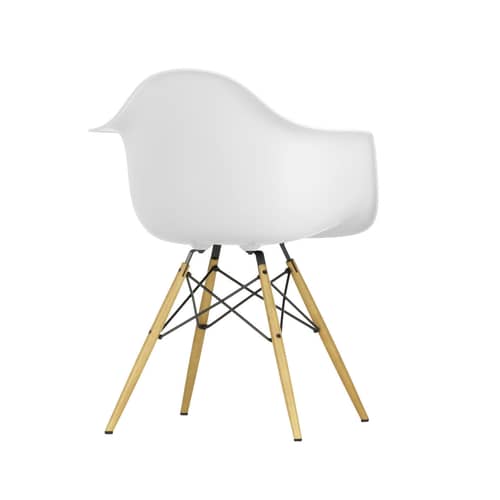 Sessel RE DAW - Eames Plastic Armchair plastikmaterial weiß / (1950) - Beine aus hellem Holz / Recycled - Vitra - Baumwollweiß / Ahorn Gelbton - Massivahorn, Recycelter Kunststoff (Post-Consumer)