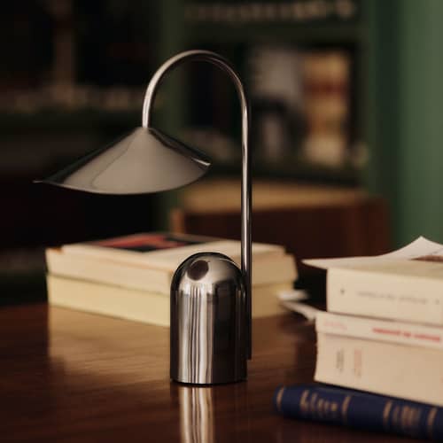 Schnurlosleuchte Arum LED metall silber - Ferm Living - Stahl poliert - polierter rostfreier Stahl