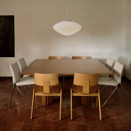 Chaise rembourrée Kape IF7 tissu beige - &tradition - Tissu beige (Barnum 101) / Pieds chromés - Aluminium, Bois certifié FSC, Mousse, Tissu