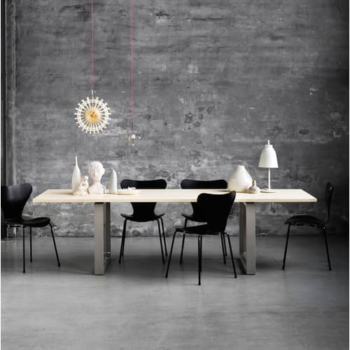 Série 7 Stacking chair wood white Ash - Fritz Hansen - Black tainted ash - Ashwood, Steel