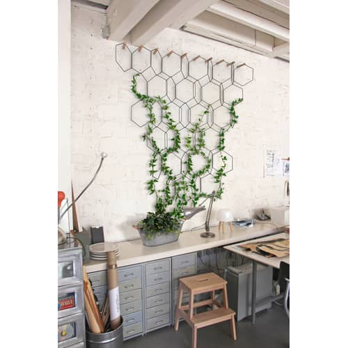 Treillage Anno métal noir / Set 8 hexagones modulables - Compagnie - Noir / Patères hêtre - Acier, Hêtre