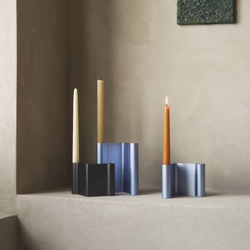Pair Candelabra metal black / H 11 cm - Muuto - Black & White - Anodized aluminium
