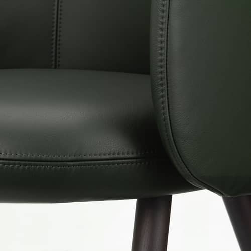 Fauteuil rembourré Mikado cuir vert / Pieds bois - Vitra - Jade (cuir Premium F 59) / Chêne noir - Chêne massif, Cuir, Mousse polyuréthane, Polypropylène recyclé