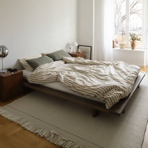 Lit double Japan / Pour matelas 180 x 200 cm - KARUP DESIGN - Marron - Pin massif laqué certifié FSC