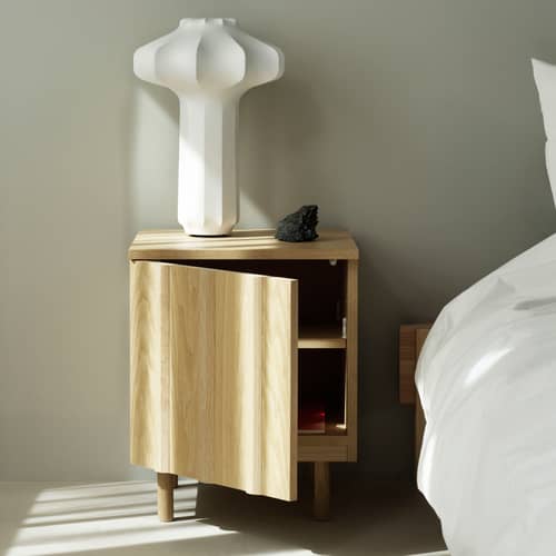Table de chevet Rib bois naturel / 1 porte - Normann Copenhagen - Chêne - Chêne massif, Placage de chêne
