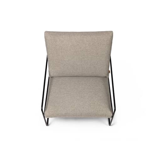 Gepolsterter Sessel Desert Dolce textil beige / Innenbereich-Außenbereich - Ferm Living - Dunkler Sand (Stoff Dolce) / Schwarz - Gewebe, Polyesterwatte, Polyurethan-Schaum, Stahl