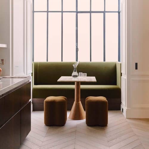 Elba Square table stone beige / 70 x 70 cm - 2 people - NV GALLERY - Beige Travertine / Light Ashwood - Ash veneer, Bois composite, Travertine