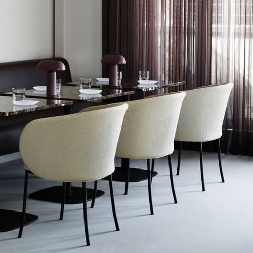 Fauteuil rembourré Knit tissu beige - Normann Copenhagen - Sable - Acier thermolaqué, Bois certifié FSC, Mousse, Tissu Kvadrat