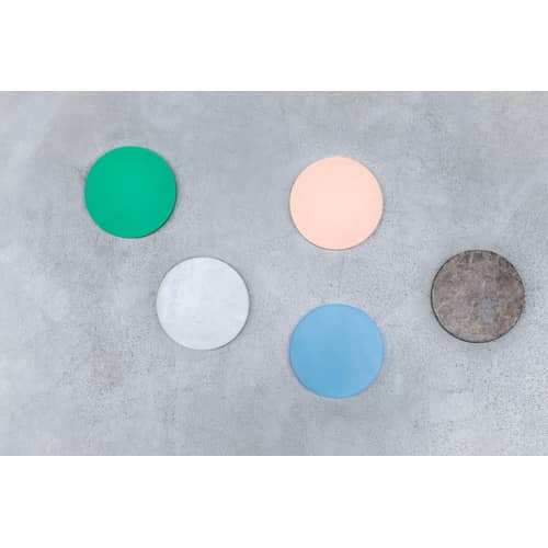 Plateau Five Circles   / Multifonction - Set de 5 / Marbre & polyéthylène - valerie objects - Marbre marron & blanc / Bleu / Rose / vert - Marbre, Polyéthylène