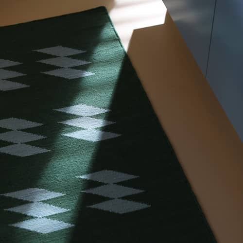 Tapis Rytm vert / 195 x 133 cm - Laine - & klevering - Rytm / Vert & bleu - Laine de Nouvelle-Zélande