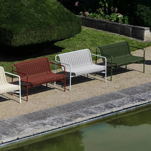 Banc avec dossier Palissade Cord Dining rouge / L 128 cm - Corde tissu recyclé - Hay - Rouge oxyde - Acier laqué époxy, Corde tissu polyester recyclé