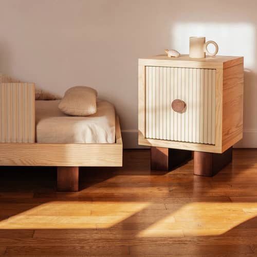 Heju X Nobodinoz Bedside table natural wood - NOBODINOZ - Light & dark wood / Beige - Ash veneer, Solid rubberwood