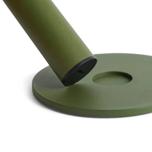 Lampe extérieur sans fil rechargeable Host Small / LED - H 22 cm / Fixation magnétique - Hay - Vert olive - Acier thermolaqué, Aimant, Aluminium thermolaqué