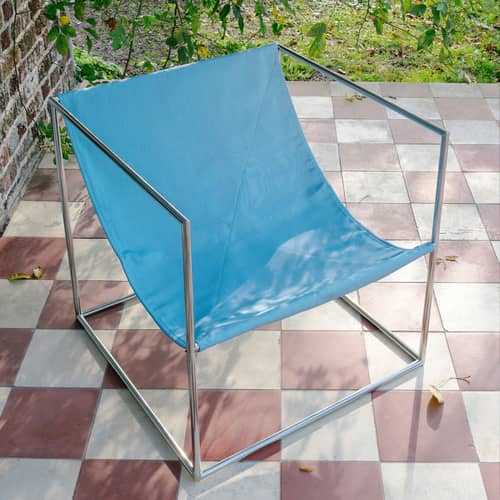 Fauteuil Solo tissu bleu Outdoor - valerie objects - Bleu / Structure acier poli - Acier inoxydable, Tissu outdoor