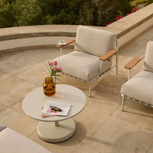 Tavolino Linear metallo beige / Ø 70 x H 40 cm - Muuto - Talpa - Acciaio zincato verniciato a polvere
