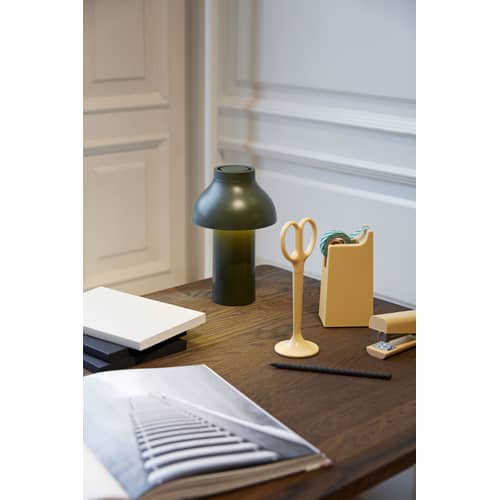 Lampe extérieur sans fil rechargeable PC Portable plastique vert / Pierre Charpin - Hay - Olive - Polyéthylène