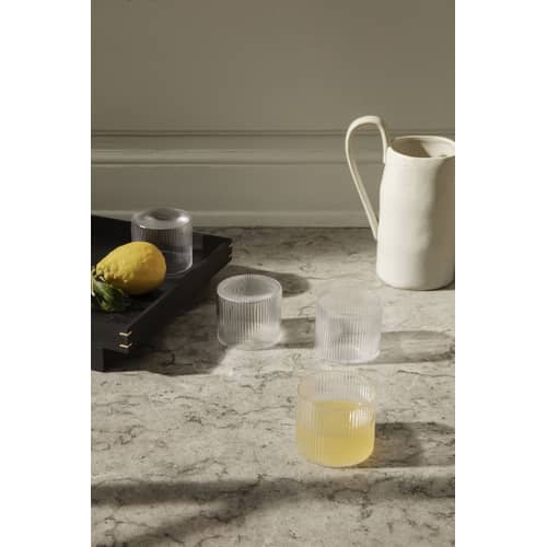 Verre Ripple Low / Set de 4 - Ø 7.6 x H 6.1 cm (20 cl) - Ferm Living - Transparent - Verre soufflé bouche