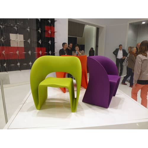 Poltrona Raviolo materiale plastico arancione Ron Arad, 2011 Magis