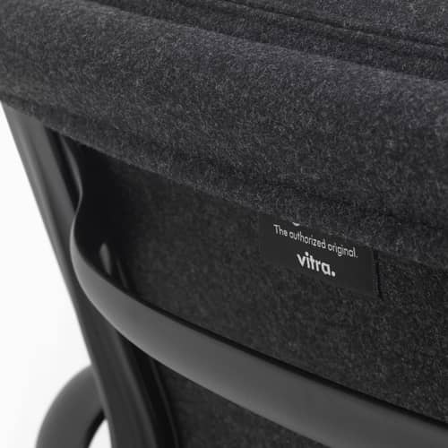 Fauteuil pivotant Soft Pad EA 208 / Eames, 1969 - Vitra - Noir (tissu Cosy) / Pied noir - Aluminium injecté, Mousse polyuréthane, Tissu