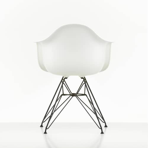 DAR - Eames Plastic Armchair Armchair plastic material white / (1950) - Black legs - Vitra - White / Black legs - Epoxy lacquered steel, Polypropylene