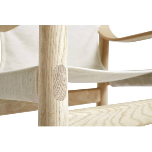 Fauteuil bas Bernard tissu beige bois naturel - Hay - Beige / Bois clair - Chêne massif, Contreplaqué de chêne moulé, Toile
