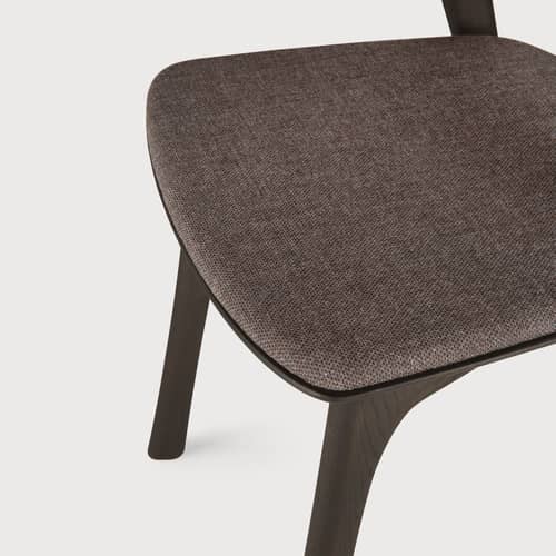 Chaise Bok Indoor bois marron / Assise tissu - Ethnicraft - Chêne brun / Tissu marron chaud - Chêne massif teinté, Mousse PU, Tissu