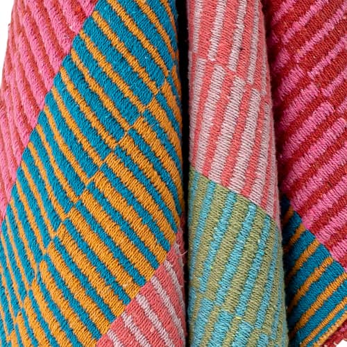 Decke Isnel textil bunt / 160 x 130 cm - Bloomingville - Bunt - Baumwolle, Polyesterfaser