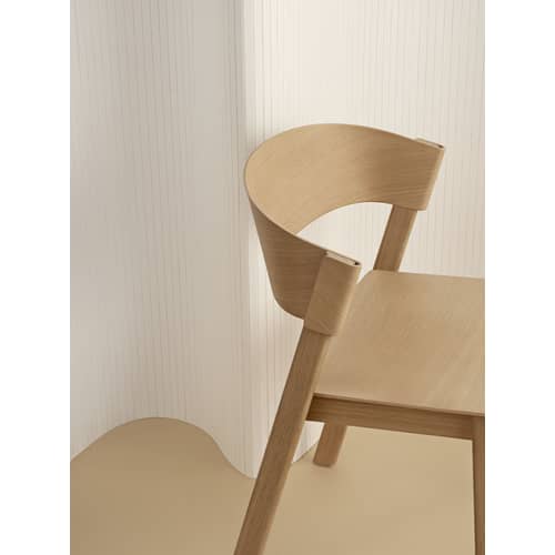 Chaise empilable Cover bois naturel - Muuto - Chêne - Chêne massif, Contreplaqué cintré