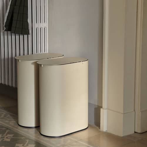 Poubelle Enkel Mediuml métal beige / 19 Litres - L 21 x P 39 x H 50 cm - Ferm Living - 19 Litres / Beige Cachemire - Acier carbone