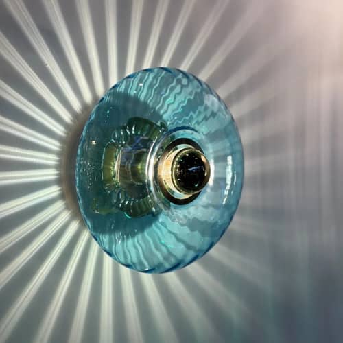 Wandleuchte Grace glas blau / Small - Ø 20 cm - ELEMENTS LIGHTING - Aquamarin - Glas, Metall