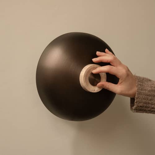 Reverse LED Wall light metal brown / Touch Dimmer - Audo Copenhagen - Burnished brass / Beige - Aluminium, Raw travertine