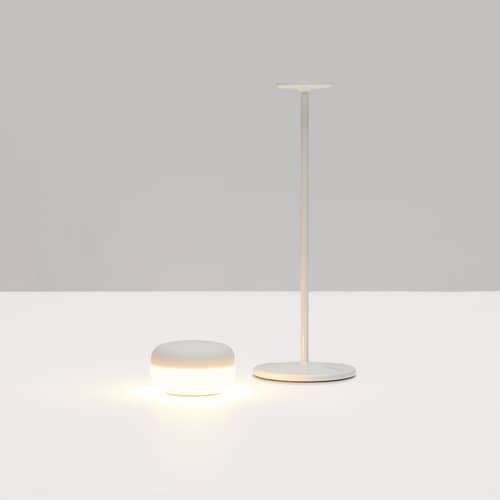 Lampe extérieur sans fil rechargeable Cheerio LED gris / Ø 8 x H 26 cm - Fatboy - Gris clair - ABS, Acier inoxydable, Silicone