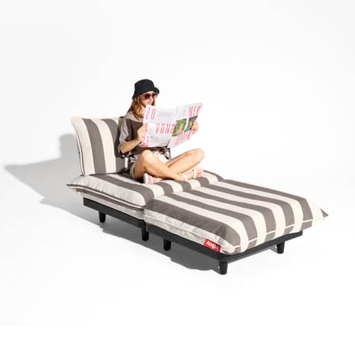 Lettino da sole Paletti tessuto marrone / L 100 x P 190 cm - Fatboy - A righe / Cacao - Polietilene riciclato, Schiuma di poliestere, Tessuto Olefina
