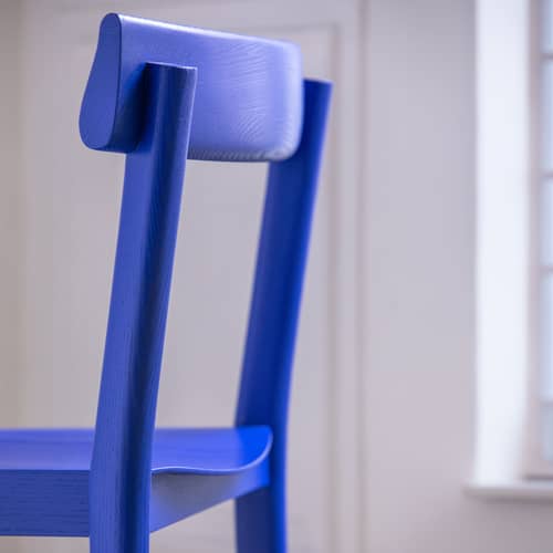 Stapelbarer Stuhl Galta holz blau - KANN DESIGN - Blau - Gebogenes Multiplex mit gebeiztem Eichenfurnier, Getöntes Eichenholz