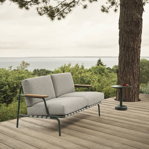 Canapé de jardin 2 places Settle / 152,5 cm - Muuto - Vert foncé / Tissu gris clair (Ribbed Weave 2) - Acajou, Acier, Mousse, Sangle polyester, Tissu d\'extérieur
