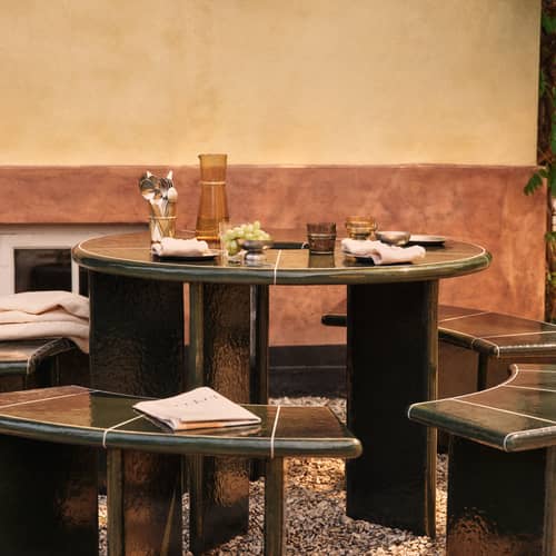 Tavolo rotondo Deya pietra verde / Ø 120 - Cemento smaltato - Ferm Living - Verde scuro - Calcestruzzo rinforzato con fibre di vetro