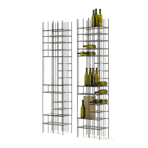 Etagère à vin Metrica C Wine marron métal / 34 bouteilles - L 45 x P 25 x H 190 cm - Mogg - Acier bruni / Etagères bronze - Métal bruni, Verre teinté