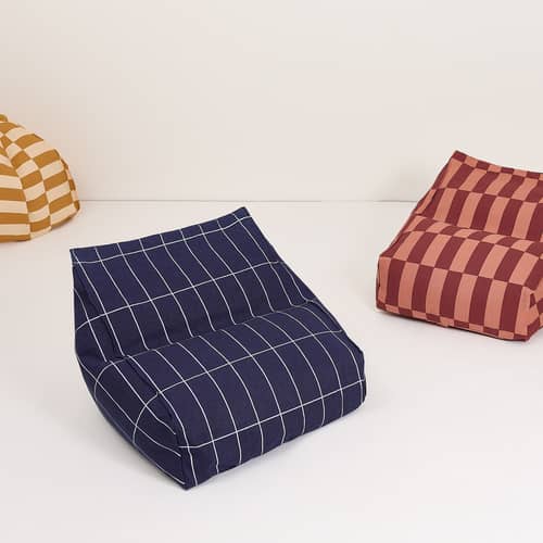 Pouf enfant Vibes tissu bleu - NOBODINOZ - Bleu marine / Grille - Coton biologique, Polystyrène expansé