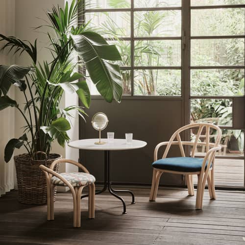 Tabouret rembourré Bistra - Gubi - Naturel / Velours beige(Fustagno 002) - Mousse, Rotin, Velours