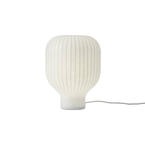 Strand Table lamp textile white / Ø 29 x H 39 cm - Muuto - H 39 cm / White - Cocoon resin, Steel