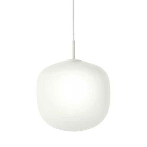 Pendelleuchte Rime glas weiß / Ø 37  - Mundgeblasenes Glas - Muuto - Oberteil weiß / Weiß - klarlackbeschichtetes Aluminium, mundgeblasenes Glas