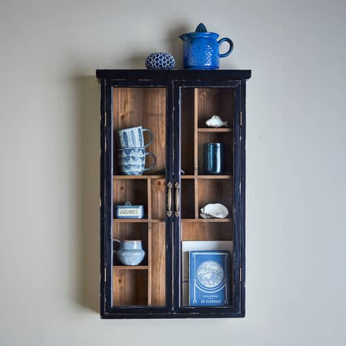 Portaoggetti da parete Hazem legno nero / Utensile a scomparti - L 50 x P 14 x H 80 cm - Bloomingville - Nero patinato - Abete verniciato, MDF, Vetro temprato