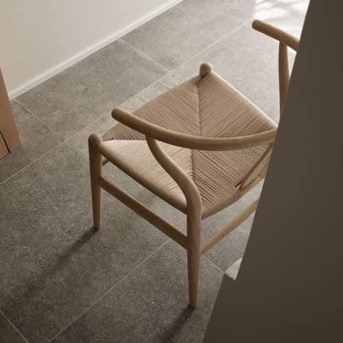 CH24 - Wishbone Chair Chair natural wood / Hans J. Wegner, 1950 - Paper cord - CARL HANSEN & SON - FSC oiled oak / Natural cord - FSC oiled solid oak, Paper cord